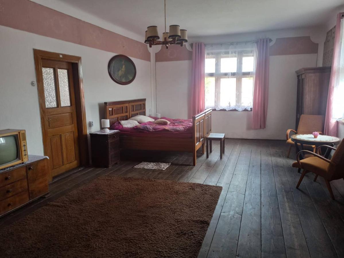 Apartman Menany Buitenkant foto